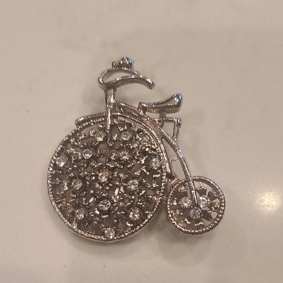 Vintage Silver Bicycle Brooch/ Pin - Picture 1 of 2